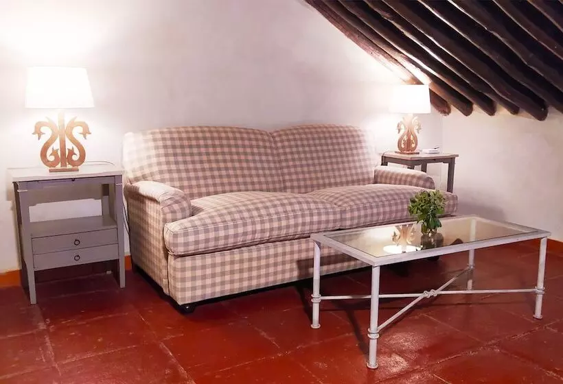 سوییت جونیور, Boutique Molino Del Arco
