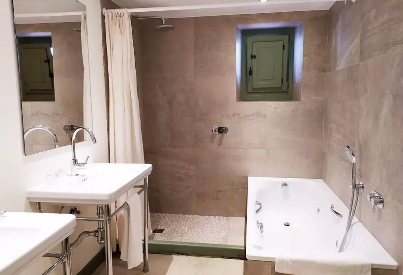سوییت, Boutique Molino Del Arco