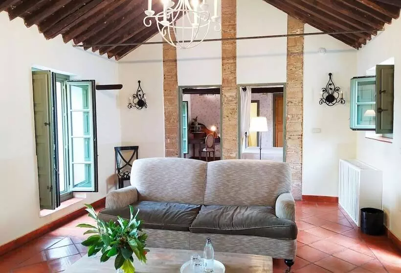 سوییت, Boutique Molino Del Arco