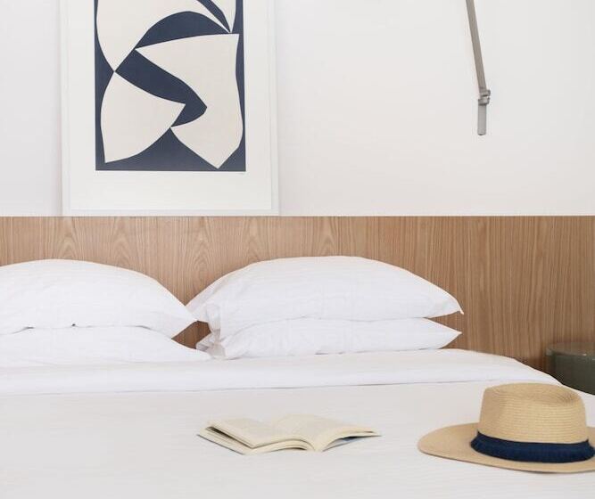 전용 풀장 스위트, Lilium Hotel Santorini