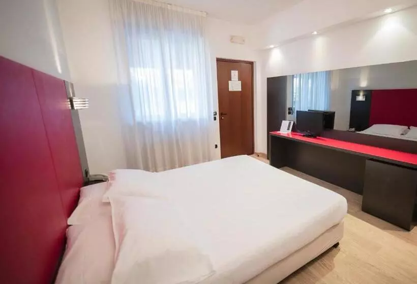 スタンダードルーム, Blue Relais Malpensa Lago Maggiore
