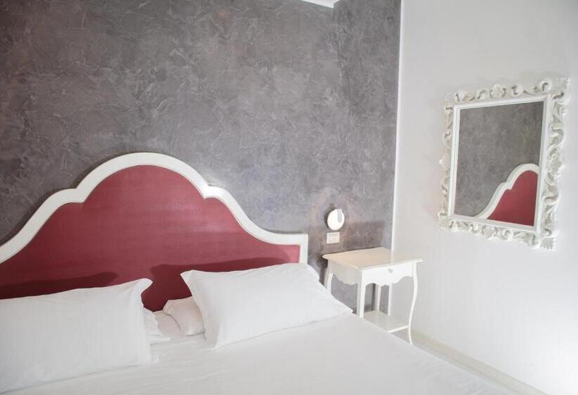 غرفة قياسية مزوَّدة بجاكوزي, Blue Relais Malpensa Lago Maggiore