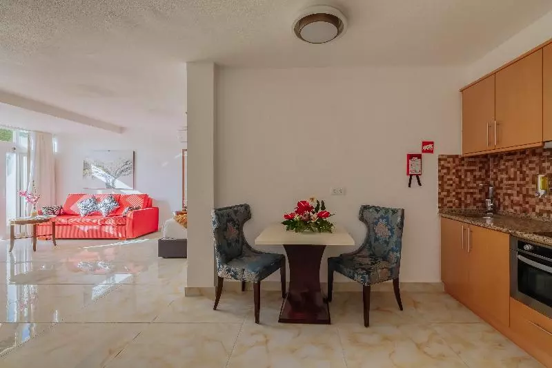 Superior Room with Terrace, Muthu Clube Praia Da Oura