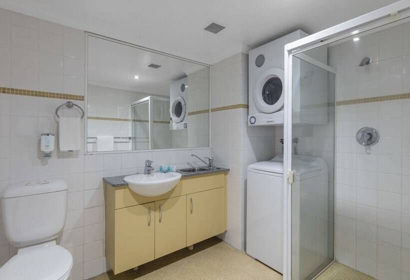 شقة غرفة واحدة, Nesuto Chippendale