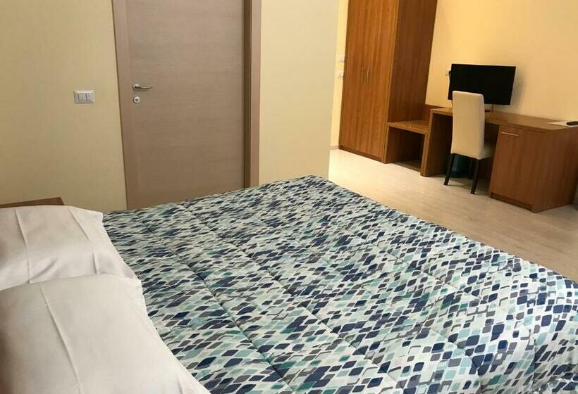 スタンダードルーム, Elys