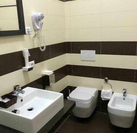 スタンダードルーム, Elys