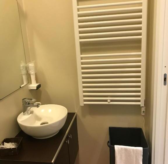 スタンダードシングルルーム, Elys