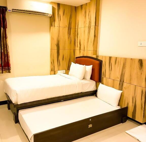 Deluxe Trippelrum, Shree Residency
