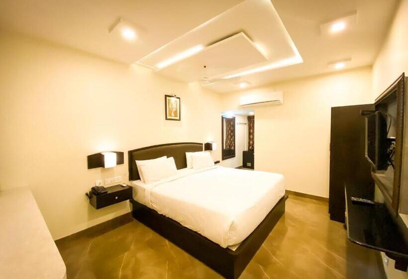 Superior Svit, Shree Residency