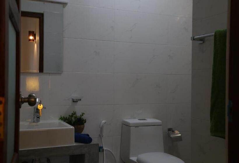 غرفة ديلوكس مزودة بشرفة, Hikka Regent