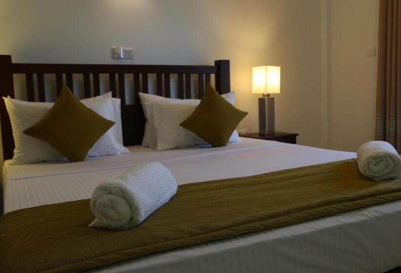 غرفة ديلوكس مزودة بشرفة, Hikka Regent