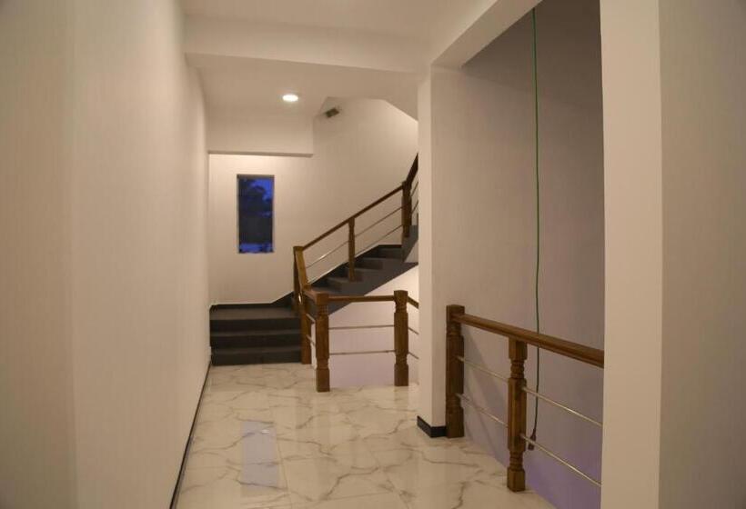 غرفة ديلوكس مزودة بشرفة, Hikka Regent