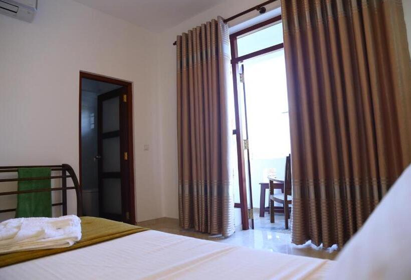 غرفة ديلوكس مزودة بشرفة, Hikka Regent