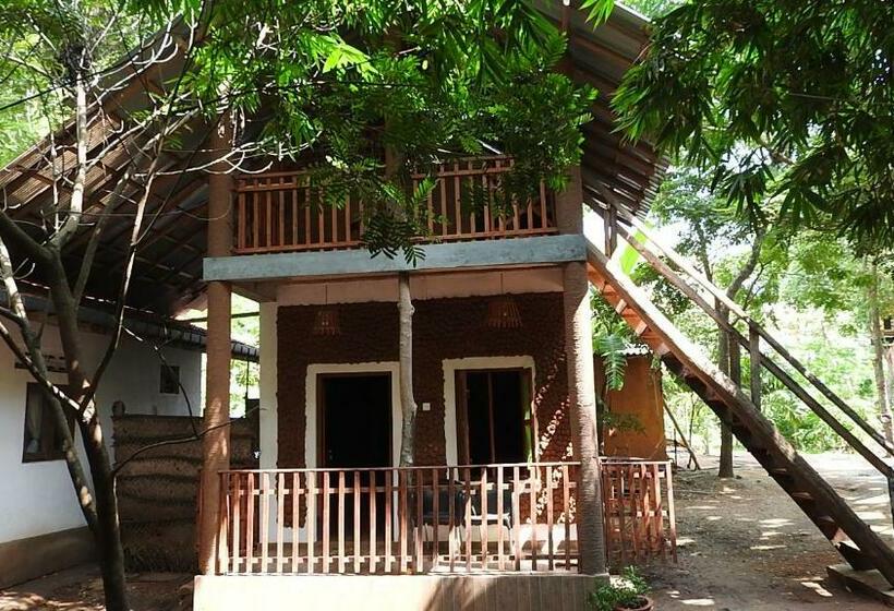 经济型三人房间, River Side Cabana