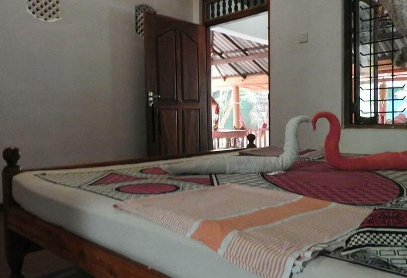 标准间, River Side Cabana