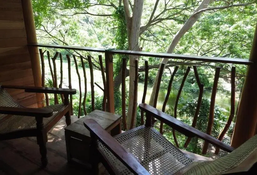 キングサイズベッドのデラックスルーム, River Side Cabana