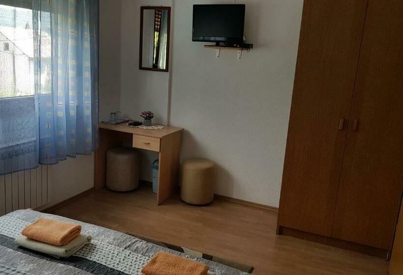 غرفة عائلية, St George B&b