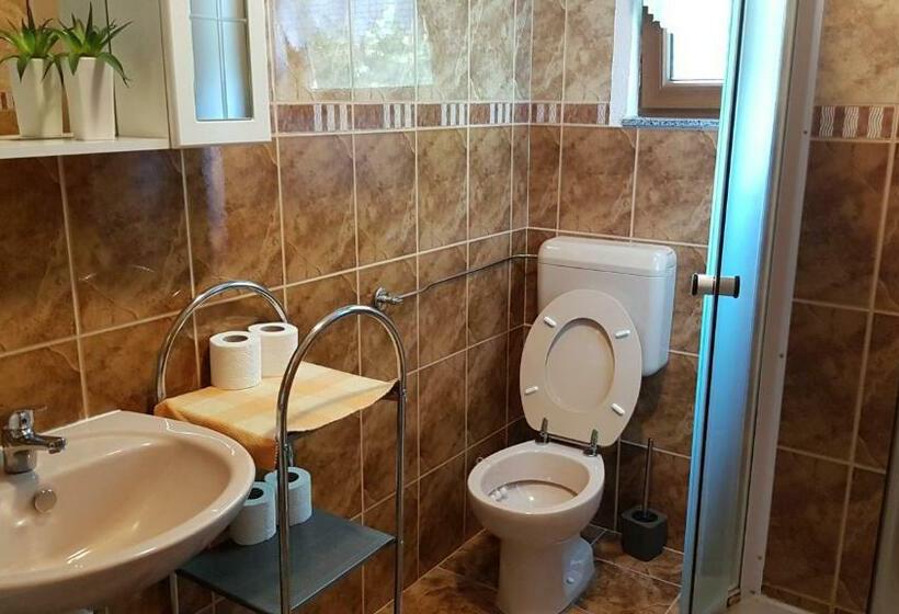 غرفة عائلية, St George B&b