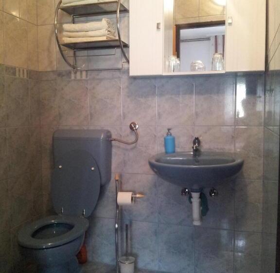 غرفة قياسية ثلاثية, St George B&b