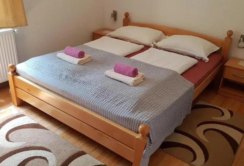 Standard-huone, St George B&b