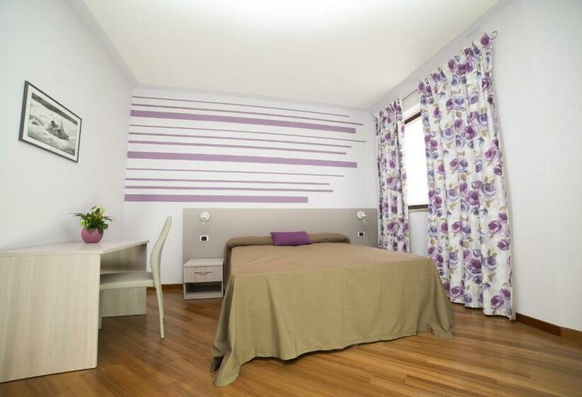 غرفة قياسية لذوى الاحتياجات الخاصة, B&b La Frola