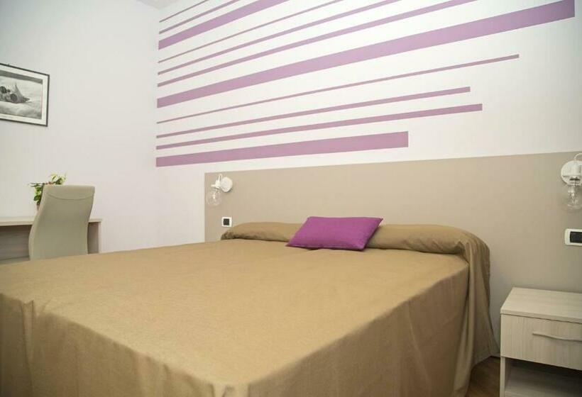 غرفة قياسية لذوى الاحتياجات الخاصة, B&b La Frola