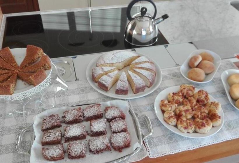 غرفة قياسية مطلّة علي الحديقة, B&b La Frola