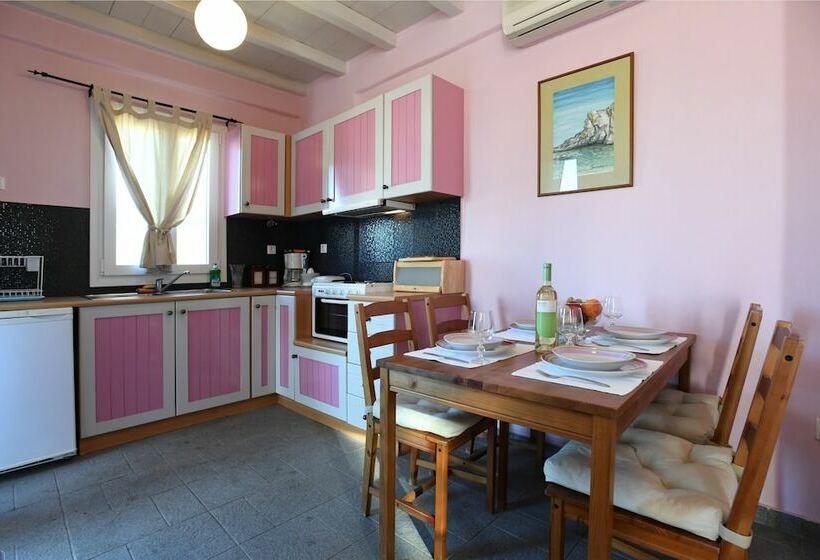 Студия Стандарт, Glafki Hotel Tinos