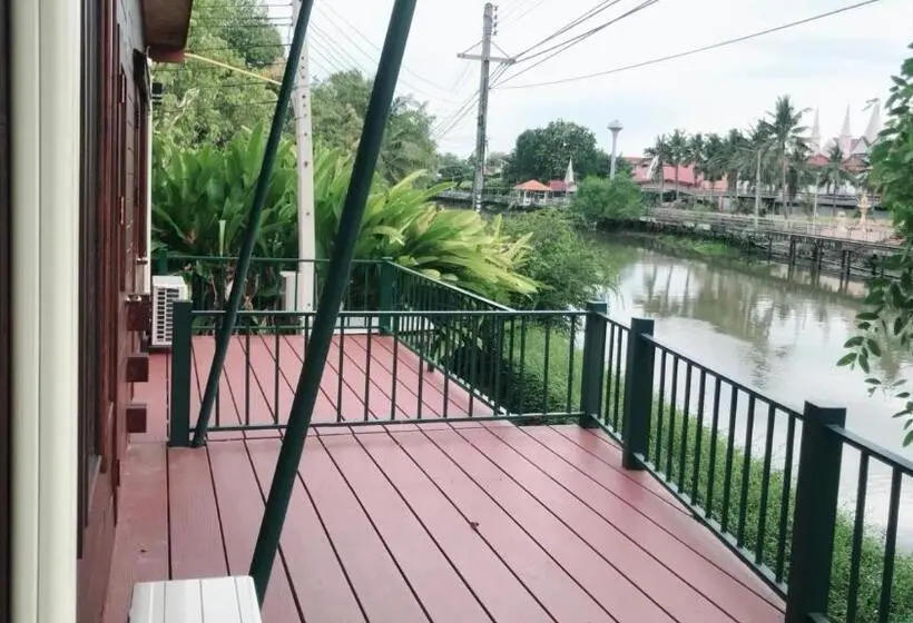 استودیو استاندارد با تراس, Nung Ni Bang Khon Thi Resort