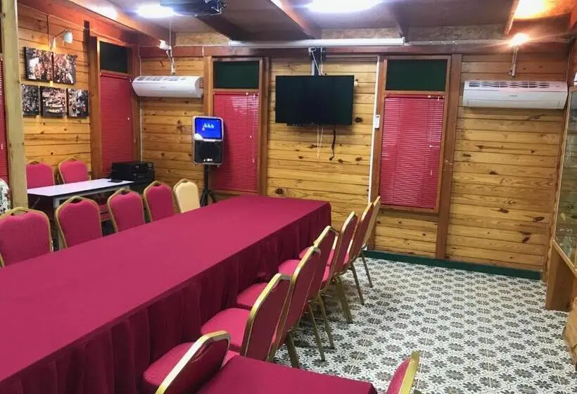 استودیوی استاندارد, Nung Ni Bang Khon Thi Resort