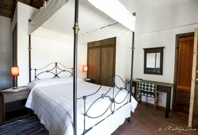 غرفة سوبيريور, Ambelikos Traditional Agro