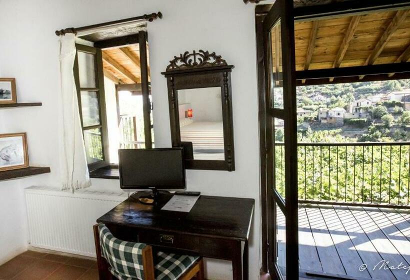 غرفة سوبيريور, Ambelikos Traditional Agro