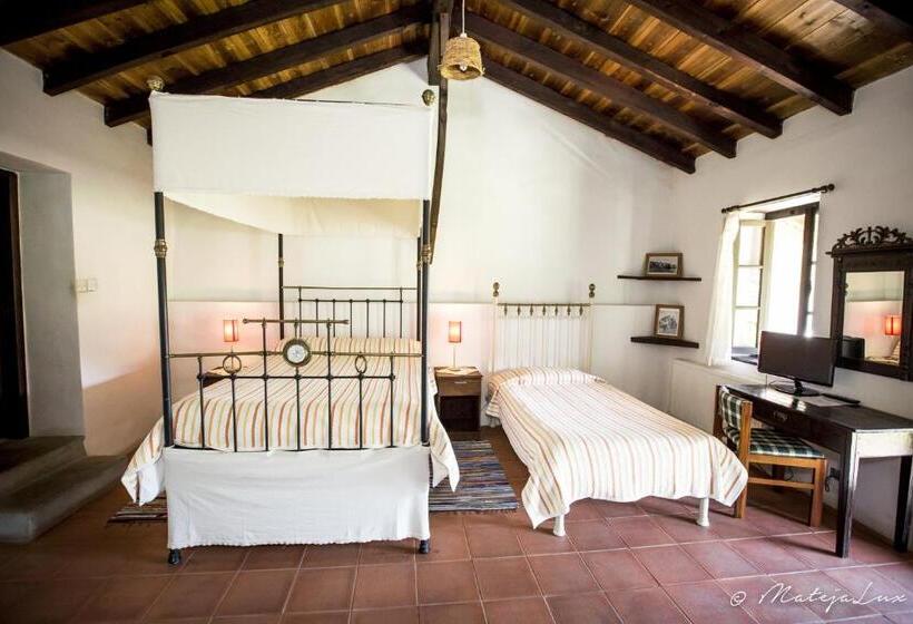 غرفة عائلية, Ambelikos Traditional Agro