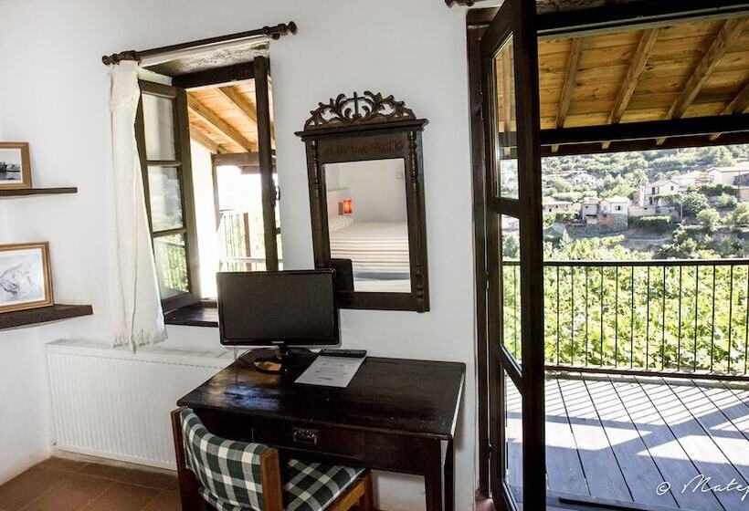 غرفة قياسية, Ambelikos Traditional Agro