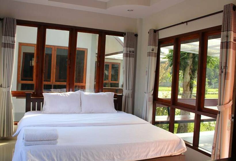 Quarto Estandar, Baan Suan Siriwat