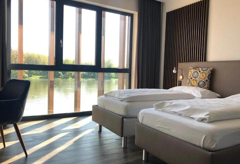 Номер Superior, Donauhof Mauthausen