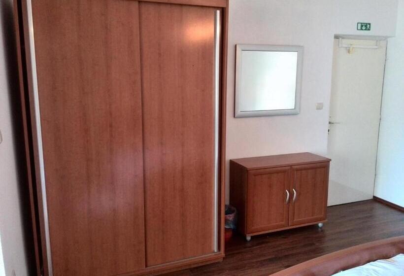 חדר סטנדרט עם מרפסת, Guesthouse Raffaello