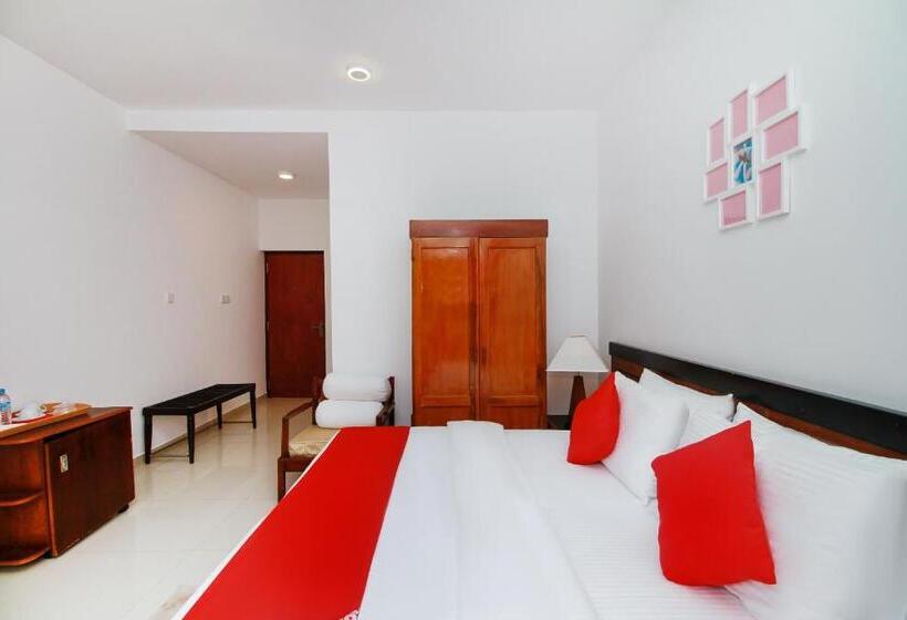 جناح سرير كينج, Meth Suites