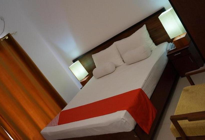 جناح سرير كينج, Meth Suites