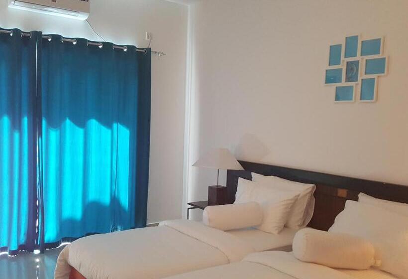 غرفة ديلوكس, Meth Suites