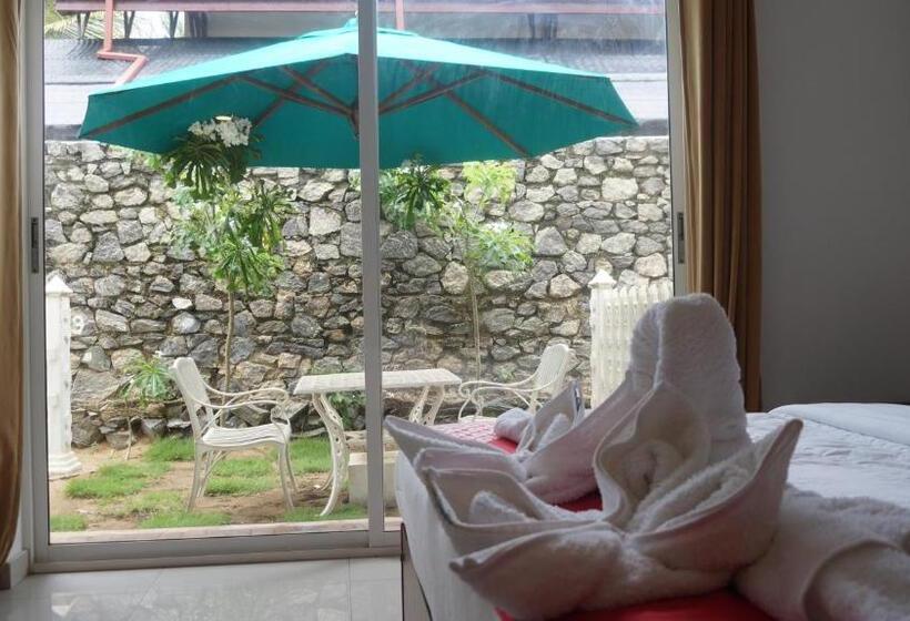 غرفة عائلية, Meth Suites