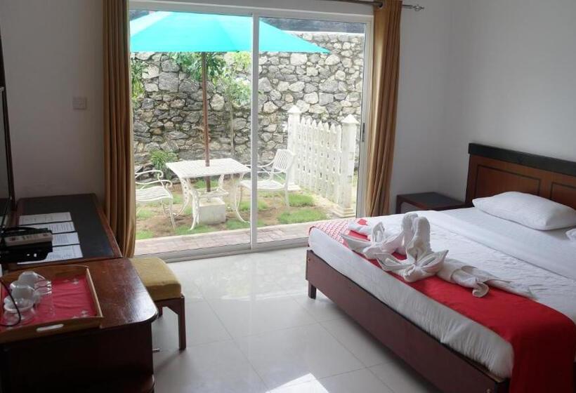 غرفة عائلية, Meth Suites