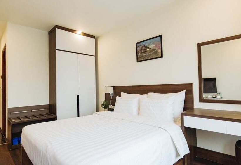 اتاق لوکس با بالکن, Paragon House And Residence