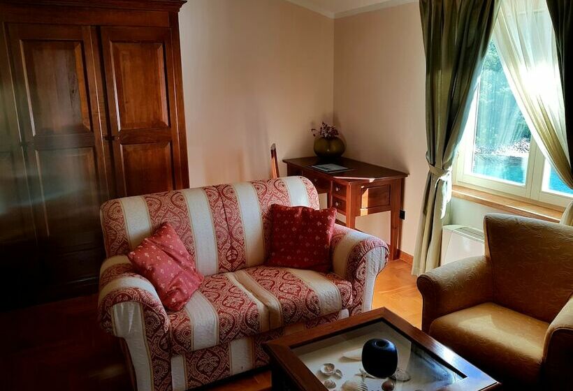 סוויטת דלוקס נוף לים, Villa Rava Hotel & Restaurant