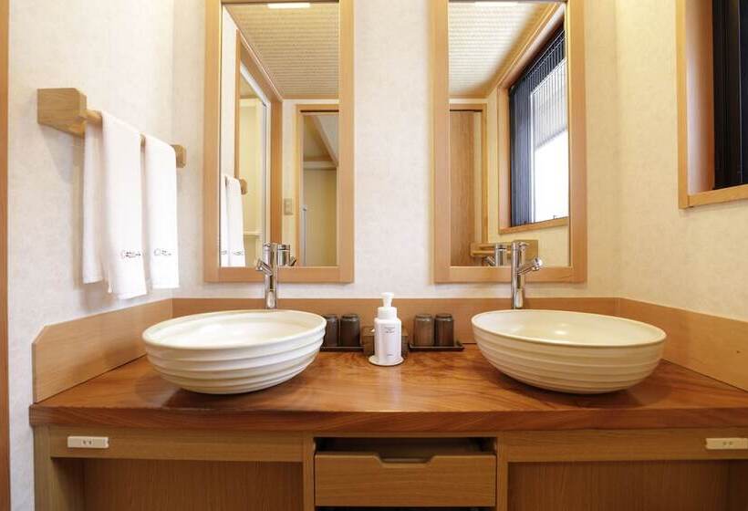 חדר סטנדרט לארבעה, Onyado Yuinosho