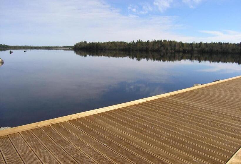 1 Yatak Odalı Ev, B & B Flattinge Fritidshus