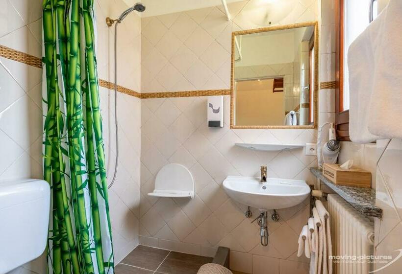 בונגלו סטנדרט עם נוף לגינה, Bamboohouse Motel Riazzino