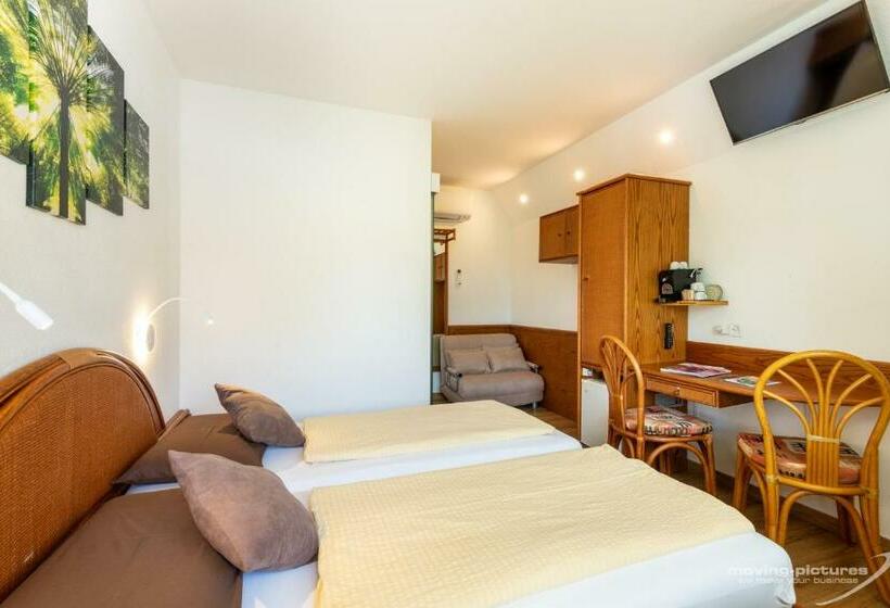 בונגלו סטנדרט עם נוף לגינה, Bamboohouse Motel Riazzino