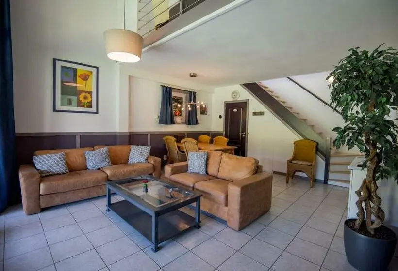 スタンダードスタジオ, B&b De Kroonhoeve