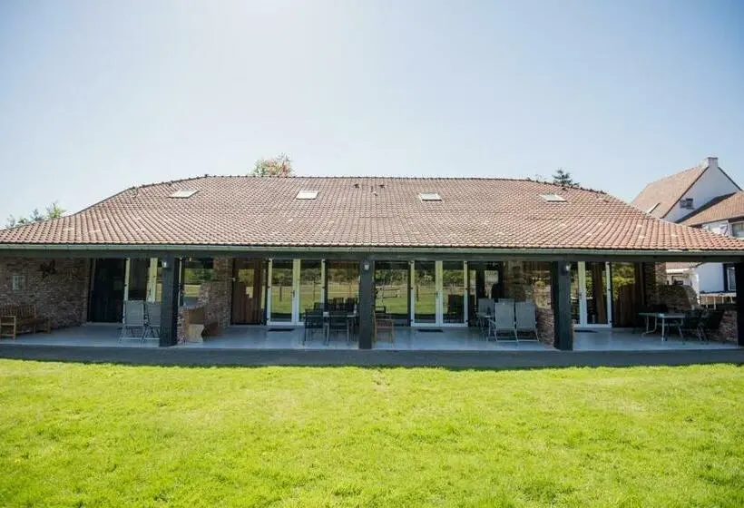 スタンダードスタジオ, B&b De Kroonhoeve